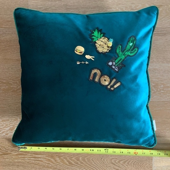 Green Velvet Pillow (one) - Picture 4 of 5